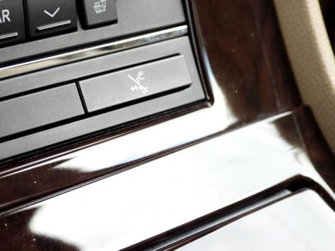 Used 2013 Cadillac Escalade Premium image 61