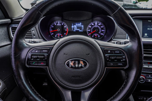 Used 2017 Kia Optima EX image 19