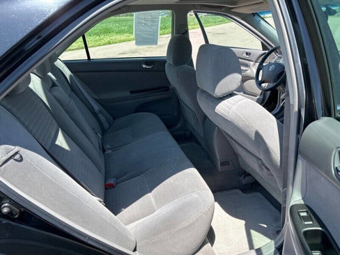 Used 2005 Toyota Camry LE image 16