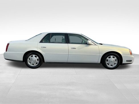 Used 2004 Cadillac De Ville image 6