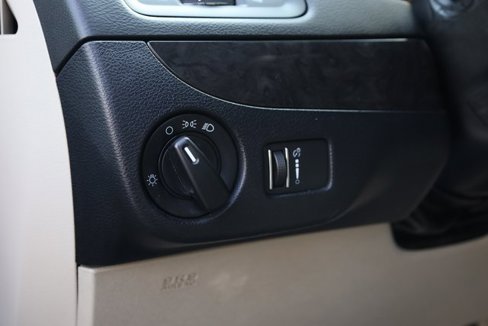 Used 2016 Dodge Grand Caravan SE w/ Quick Order Package 29E SE image 12