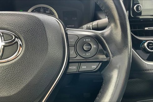 Used 2020 Toyota Corolla SE image 17