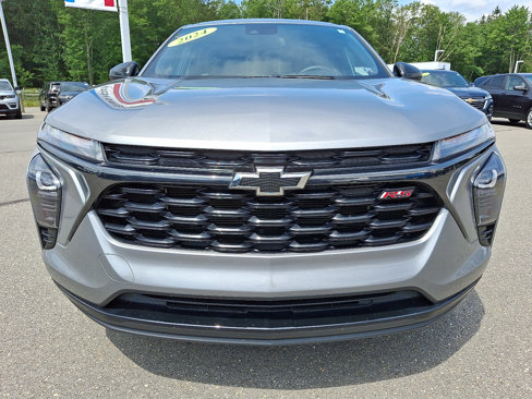Certified 2024 Chevrolet Trax RS w/ Driver Confidence Package image 2