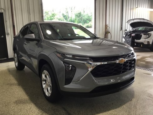 New 2025 Chevrolet Trax LS w/ LS Convenience Package image 5