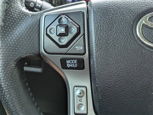 Used 2015 Toyota 4Runner Limited image 25