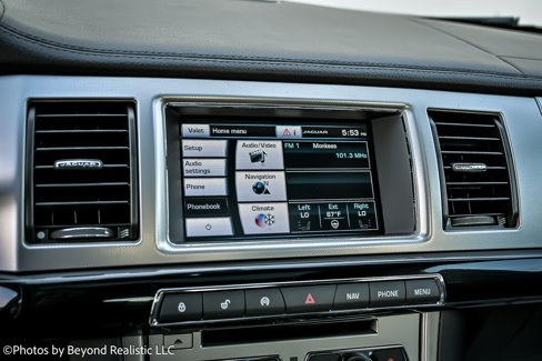 Used 2015 Jaguar XF Sport image 42