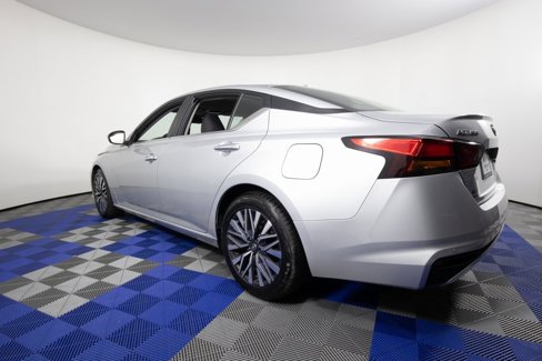 Used 2023 Nissan Altima 2.5 SV image 7