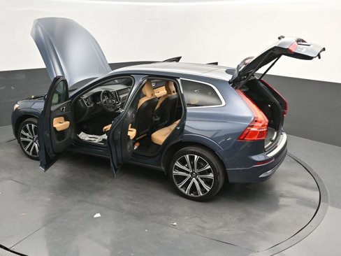Certified 2023 Volvo XC60 B5 Ultimate w/ Climate Package image 35