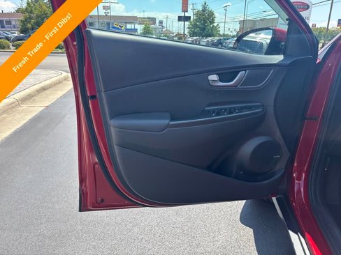 Used 2020 Hyundai Kona Limited image 10