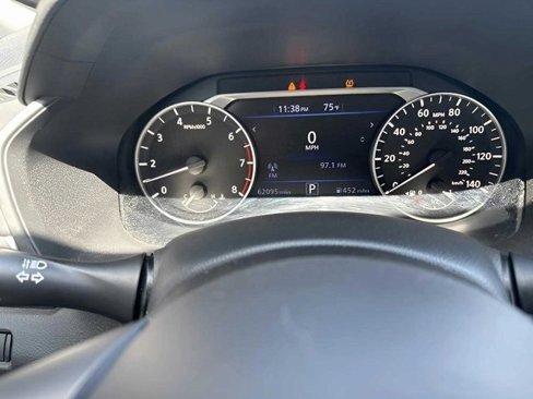 Used 2022 Nissan Altima 2.5 SV image 9