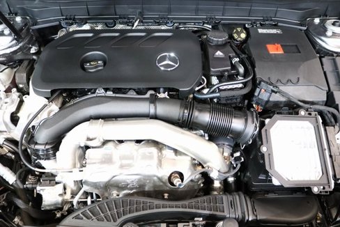 Used 2025 Mercedes-Benz GLB 250 4MATIC image 28