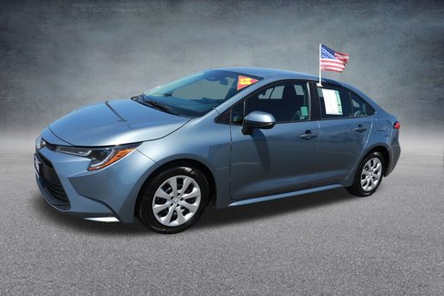 Used 2023 Toyota Corolla LE image 3