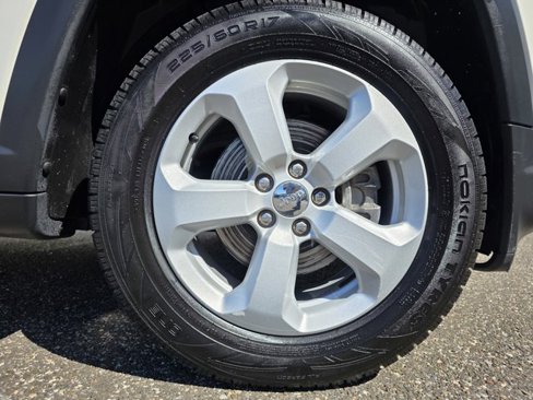 Certified 2021 Jeep Compass Latitude image 3