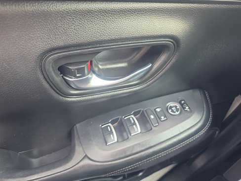 Used 2023 Honda HR-V EX-L image 29