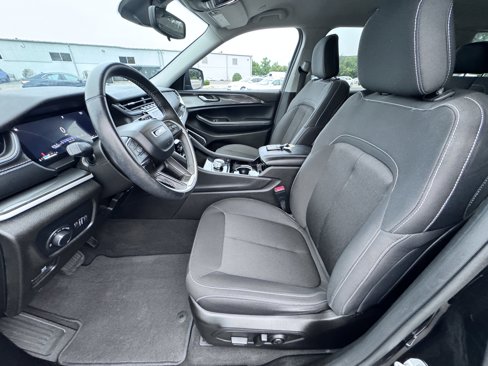 Used 2022 Jeep Grand Cherokee L Laredo w/ Luxury Tech Group I image 8