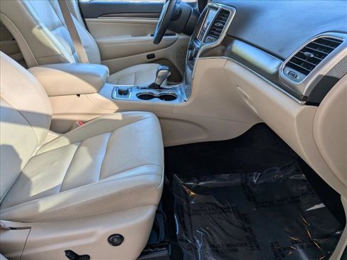 Used 2018 Jeep Grand Cherokee Limited image 22