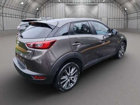 Used 2017 MAZDA CX-3 Touring image 2