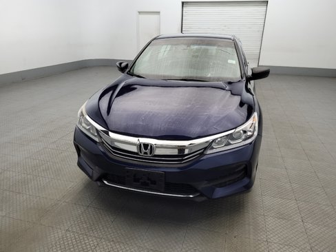 Used 2017 Honda Accord LX image 15