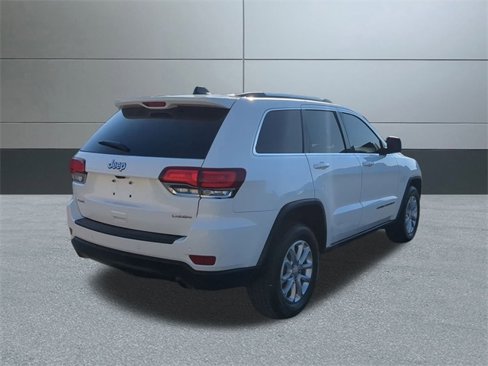 Used 2021 Jeep Grand Cherokee Laredo image 6