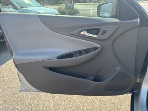 Used 2016 Chevrolet Malibu LS image 13