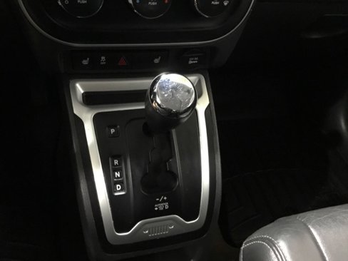 Used 2016 Jeep Compass High Altitude image 33