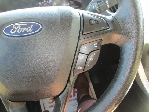 Used 2024 Ford Edge SE image 12