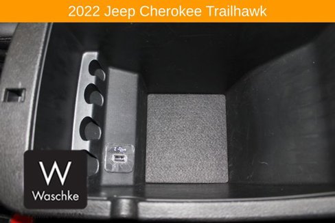 Used 2022 Jeep Cherokee Trailhawk image 38
