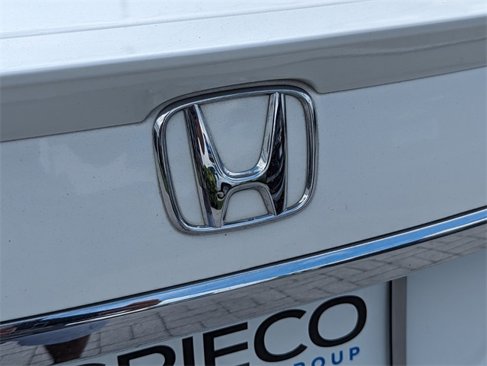 Used 2017 Honda Accord Touring image 12