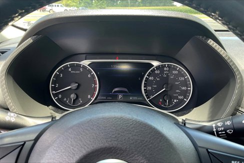 Used 2021 Nissan Sentra SV image 24