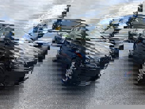Used 2017 Kia Forte LX image 3