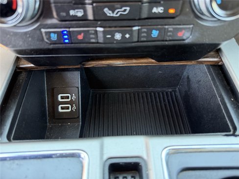 Used 2018 Ford F150 Lariat w/ Equipment Group 502A Luxury image 11