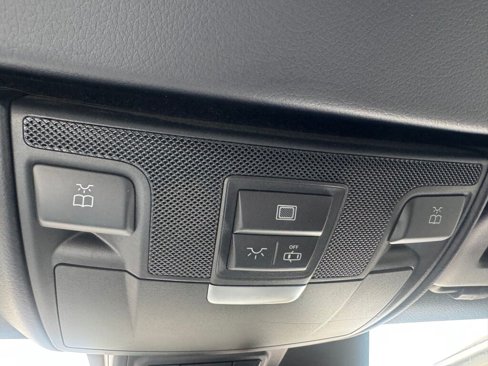 Used 2015 Mercedes-Benz SLK 350 image 25