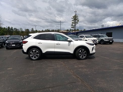 Certified 2023 Ford Escape Platinum image 17