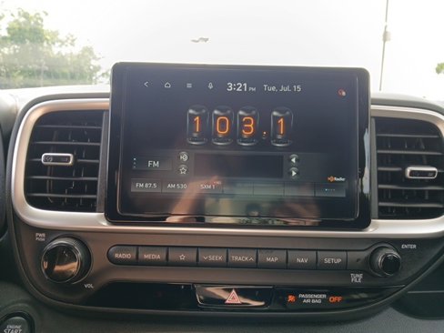 Used 2021 Hyundai Venue SEL w/ Premium Package image 18