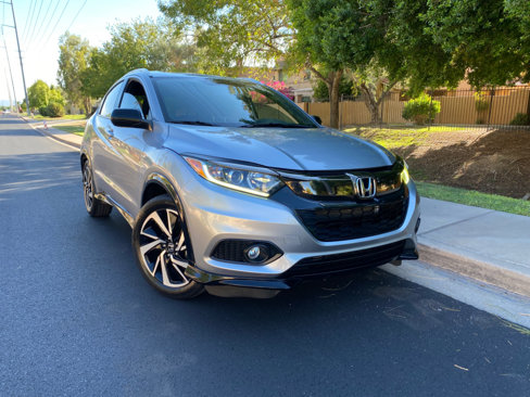 Used 2019 Honda HR-V Sport image 2