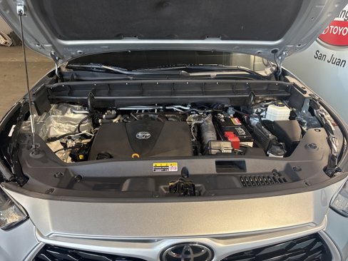 Used 2022 Toyota Highlander LE image 49