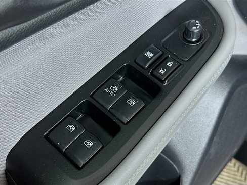Used 2019 Subaru Outback 2.5i image 17