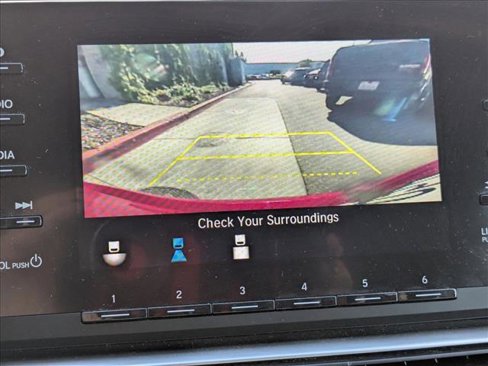 Used 2019 Honda Accord Hybrid image 12