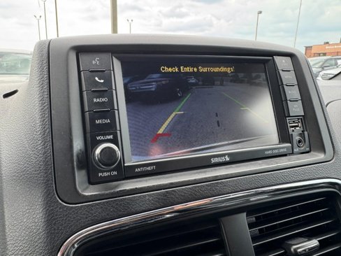 Used 2017 Dodge Grand Caravan GT image 22
