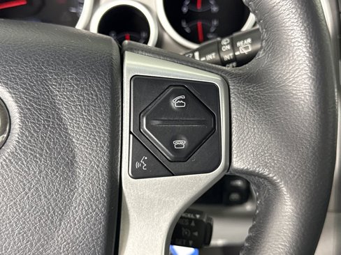 Used 2016 Toyota Sequoia Limited image 27