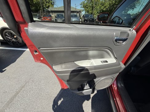 Used 2016 Jeep Compass High Altitude image 9