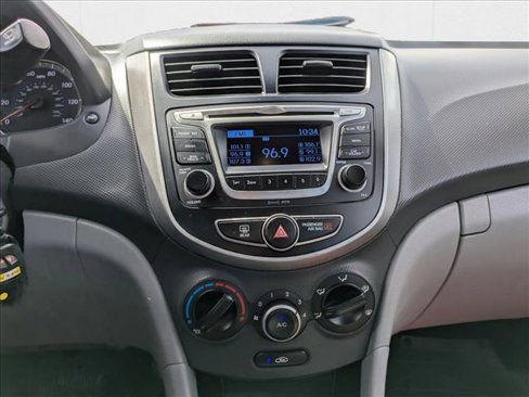 Used 2016 Hyundai Accent SE image 11