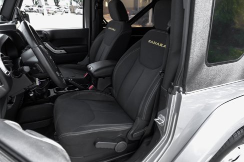 Used 2013 Jeep Wrangler Sahara w/ Dual Top Group image 8