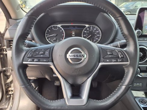 Used 2022 Nissan Sentra SV image 9
