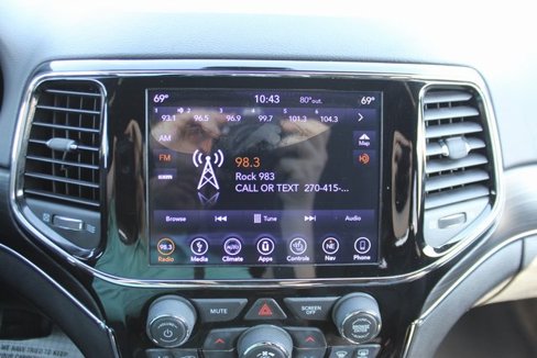 Used 2019 Jeep Grand Cherokee Limited w/ Luxury Group II image 19