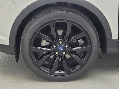 Used 2019 Ford Escape SE image 31