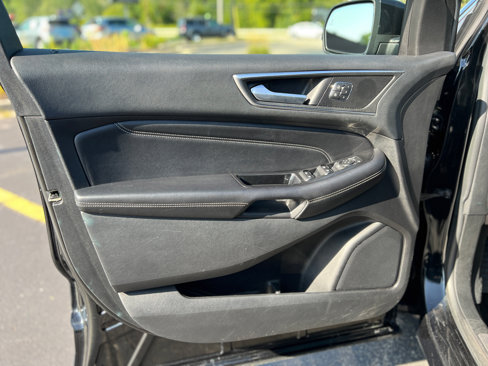 Used 2015 Ford Edge Titanium w/ Equipment Group 302A image 13
