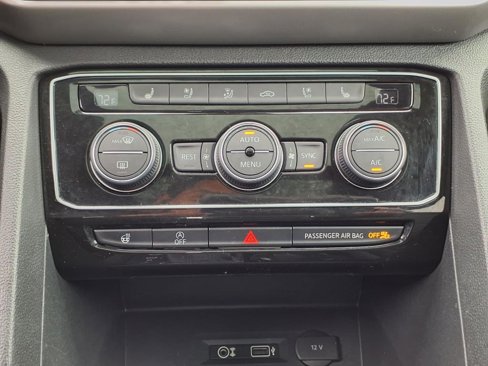Used 2019 Volkswagen Atlas SEL Premium image 33
