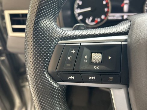 Used 2024 Mitsubishi Outlander ES image 39