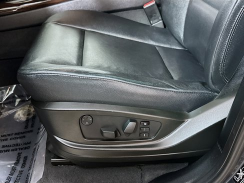 Used 2012 BMW X5 xDrive35d image 19